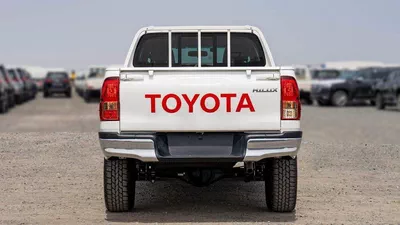 Toyota Hilux GLX MID OPTION PETROL 2.7 AT-8