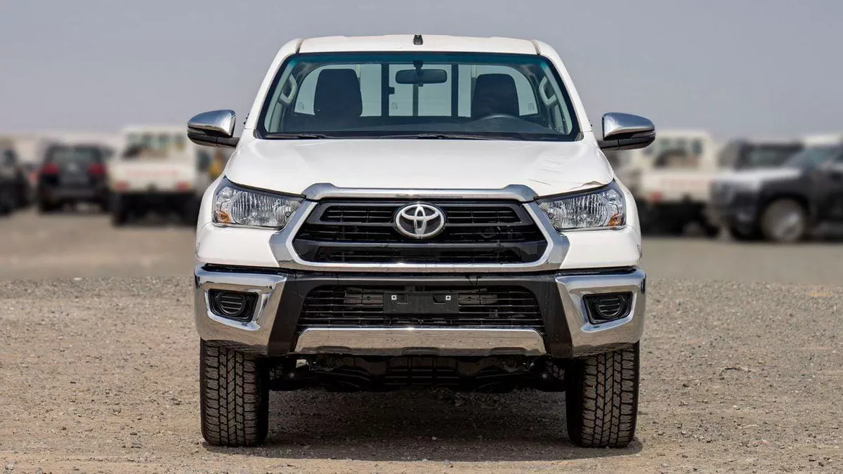 Toyota Hilux GLX MID OPTION PETROL 2.7 AT-1-0