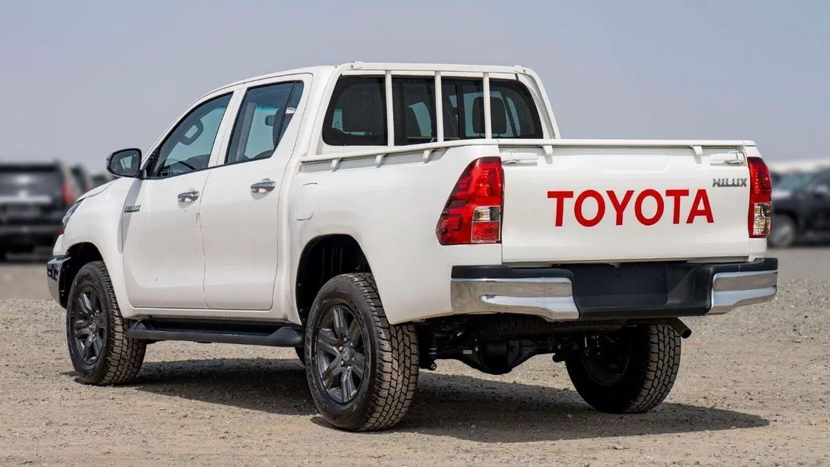 Toyota Hilux GLX MID OPTION PETROL 2.7 AT-6-0