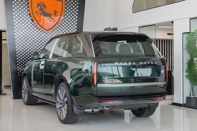 Range Rover | Vogue | SV | GCC | 4.4L Twin-Turbo V8 | SWB | AWD | VIP Rear Seats | 2026 (Export)-4