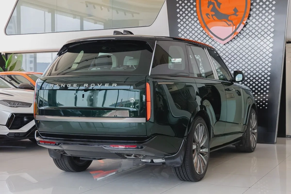 Range Rover | Vogue | SV | GCC | 4.4L Twin-Turbo V8 | SWB | AWD | VIP Rear Seats | 2026 (Export)