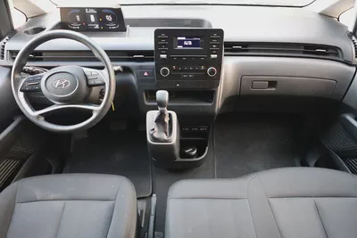 Hyundai Staria 2023 GCC Specs - Perfect Family & Commercial Van-11