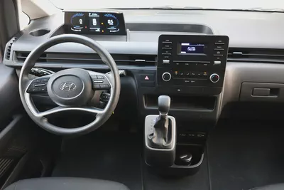 Hyundai Staria 2023 GCC Specs - Perfect Family & Commercial Van-12