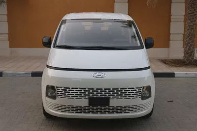 Hyundai Staria 2023 GCC Specs - Perfect Family & Commercial Van-5