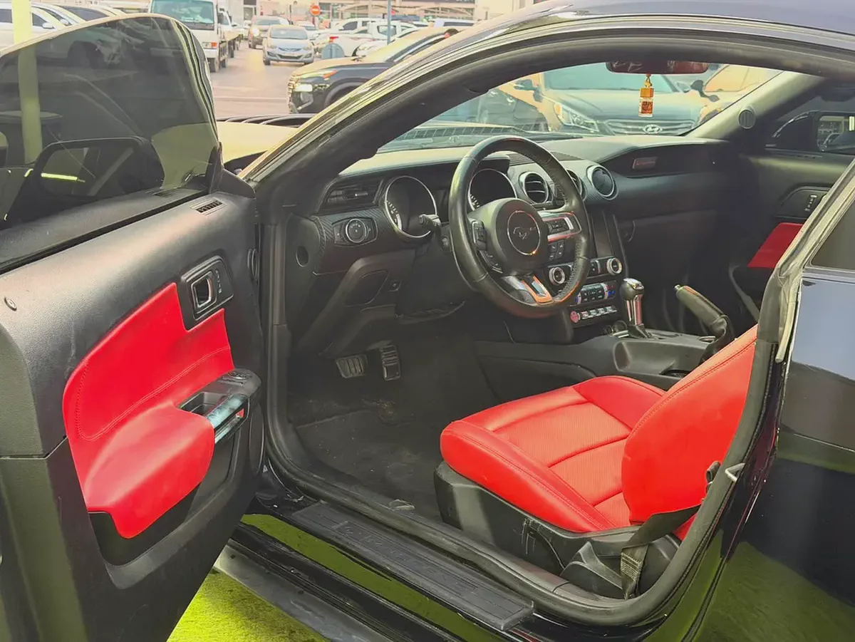 Ecoboost 2022 Mustang in a very good condition-10-10