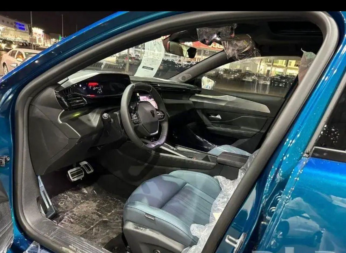 New 2024 Peugeot Peugeot 408-2-2