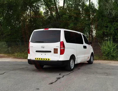 Hyundai H-1 GL Hyundai H1 2021 | 2.4L V4 | GCC Specs | Accident-Free | Excellent Condition | AED 907/Month-6