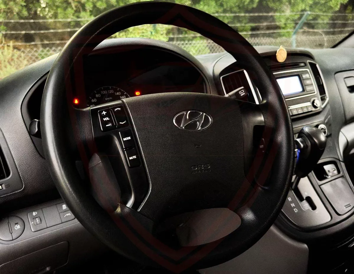 Hyundai H-1 GL Hyundai H1 2021 | 2.4L V4 | GCC Specs | Accident-Free | Excellent Condition | AED 907/Month-12-0