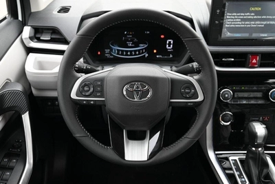 Toyota Veloz full option 1.5L-6