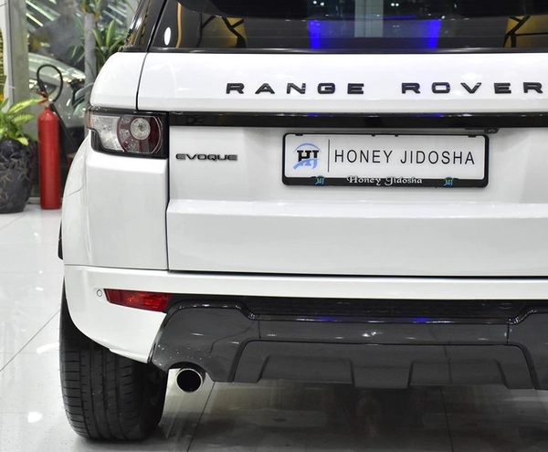 Land Rover Range Rover Evoque ( 2015 Model ) in White Color GCC Specs
