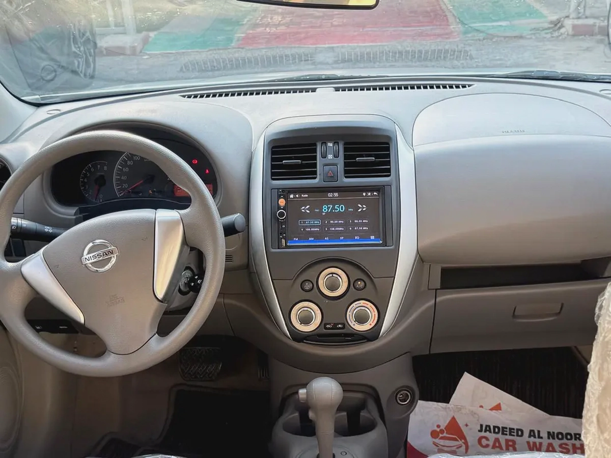 Nissan Sunny 2022 SE | GCC Specs | Low Mileage | Excellent Condition-6-6