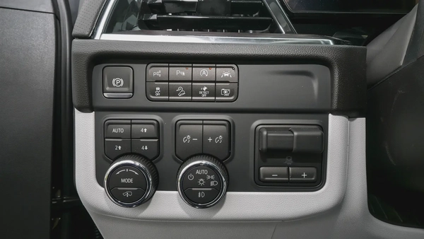 CHEVROLET TAHOE Premier AWD 5.3L V8 - 2025 (Export)