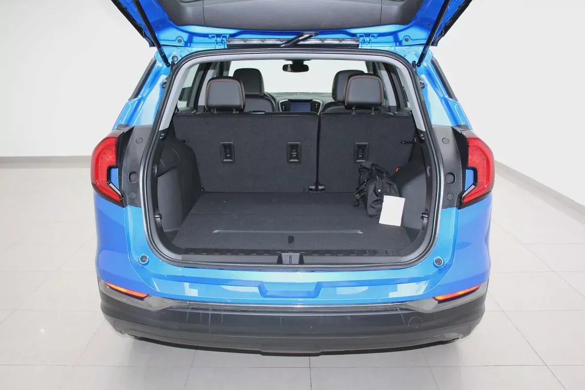 GMC Terrain AT4 2024 GCC Specs-4-4