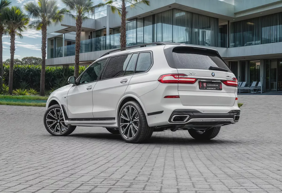 3,917 P.M | 0% Downpayment | X7 40i M Sport | BMW Warranty 2027!-2-2