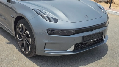 ZEEKR 001 RWD (Grey)-1