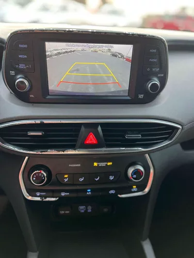 Hyundai Santa Fe STANDARD 2019 Mid Option - 2.4L V4 - Rear Camera - Leather Seat --14