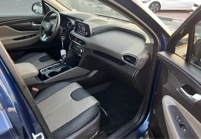 Hyundai Santa Fe STANDARD 2019 Mid Option - 2.4L V4 - Rear Camera - Leather Seat --15