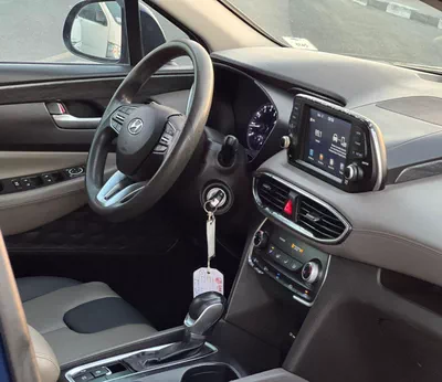 Hyundai Santa Fe STANDARD 2019 Mid Option - 2.4L V4 - Rear Camera - Leather Seat --16