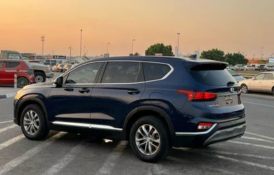 Hyundai Santa Fe STANDARD 2019 Mid Option - 2.4L V4 - Rear Camera - Leather Seat --5