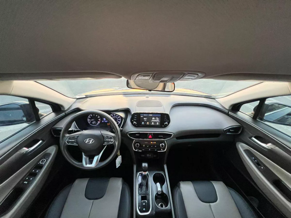 Hyundai Santa Fe STANDARD 2019 Mid Option - 2.4L V4 - Rear Camera - Leather Seat --9-0
