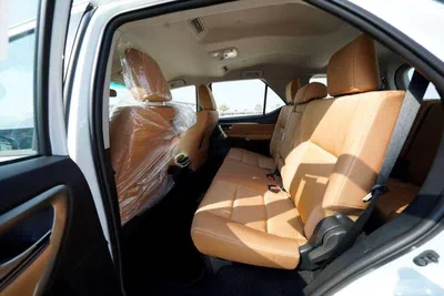 Toyota Fortuner GXR 4.0L (278 HP)-6