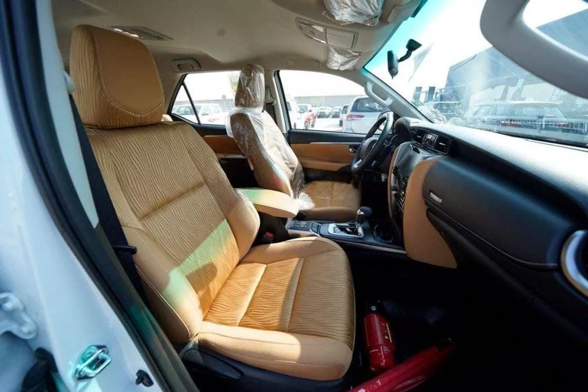 Toyota Fortuner GXR 4.0L (278 HP)-10-0