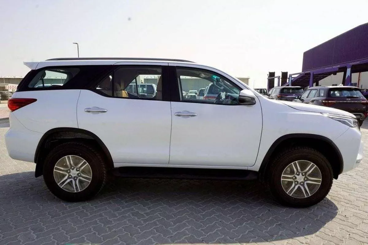 Toyota Fortuner GXR 4.0L (278 HP)-2-0