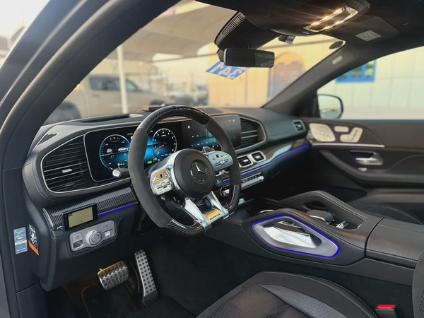 MERCEDES GLE 63s COUPE - 2022 - 30,000 kms - FULL OPTION - JAPANESE SPEC