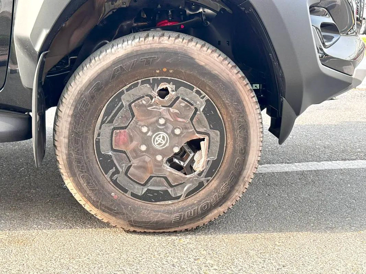 2025 TOYOTA Hilux Dcab 4x4 2.8L GR-S W/RADAR BRAND NEW 0KM