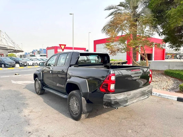 2025 TOYOTA Hilux Dcab 4x4 2.8L GR-S W/RADAR BRAND NEW 0KM