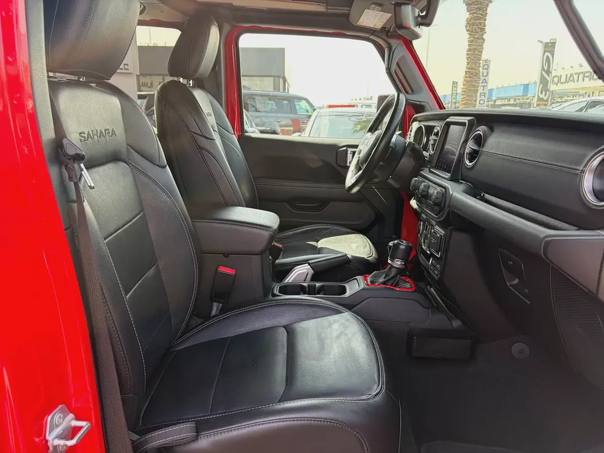 2021. Wrangler 4xe. Panoramic roof.-9-9