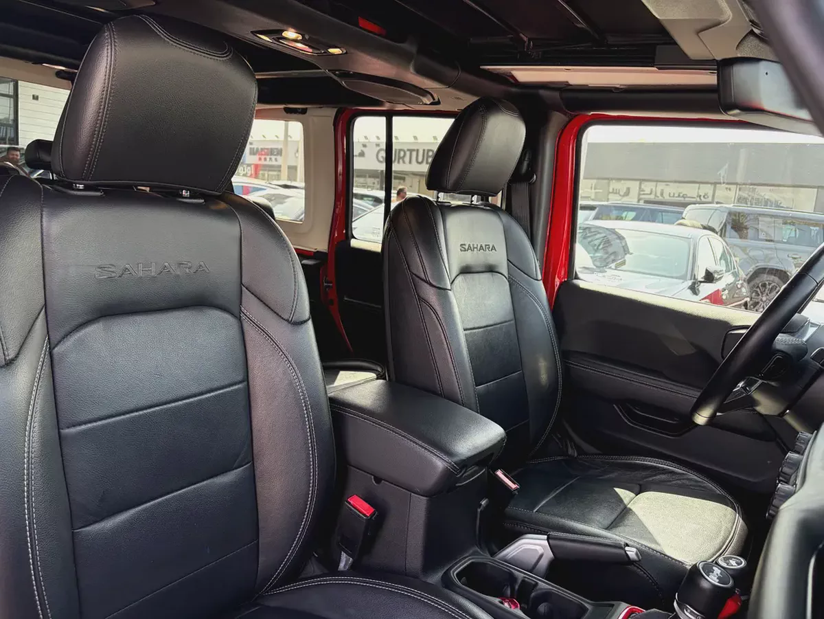 2021. Wrangler 4xe. Panoramic roof.-7-7