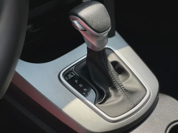2023 Kia Seltos | V4, 1.6L | GCC | Seats | Ref#998
