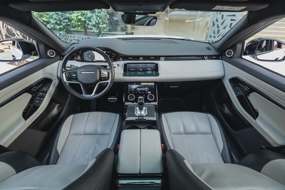 Land Rover Range Rover Evoque 2021-13