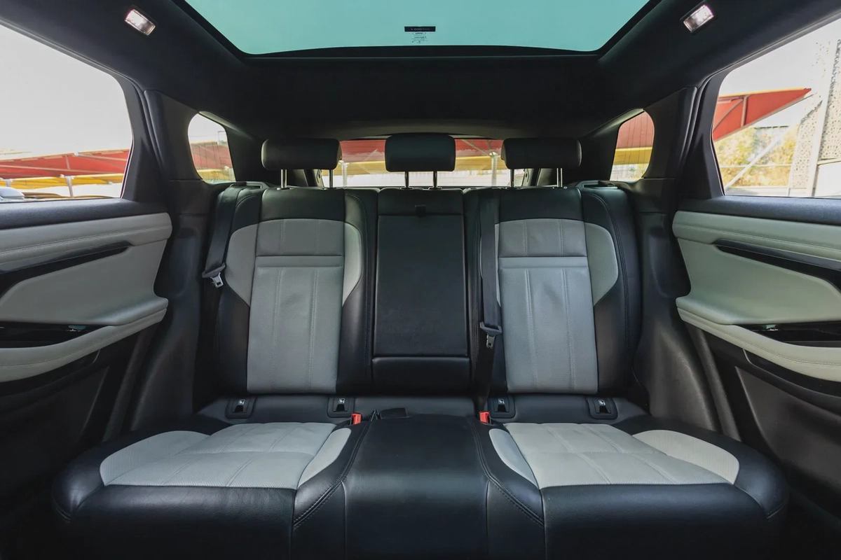 Land Rover Range Rover Evoque 2021-18-18