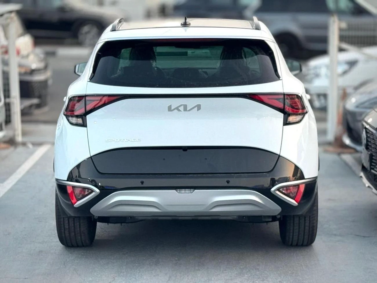 Kia Sportage LX 2.0L Petrol FWD 2025 Export Price @ 87,500 AED-4-4