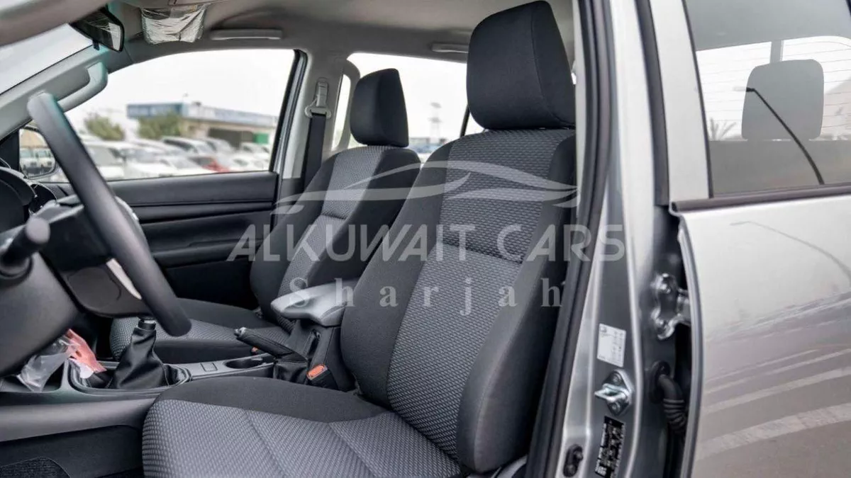 Toyota Hilux GL TOYOTA HILUX DC 2.4L Diesel MT 4X4 P.WINDOW 2025-15-0