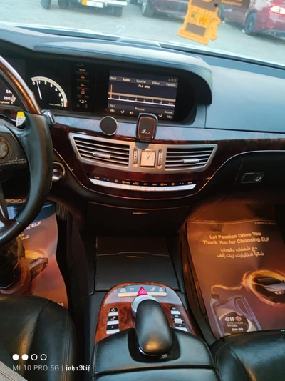 Mercedes-Benz S63 AMG Sedan-2