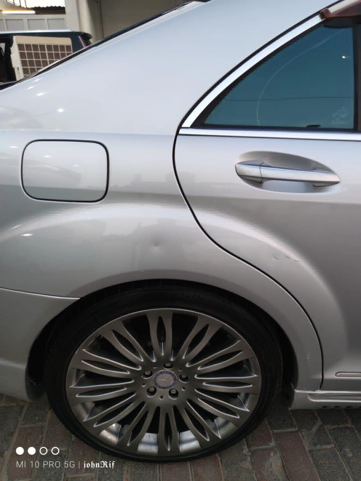 Mercedes-Benz S63 AMG Sedan-3-3
