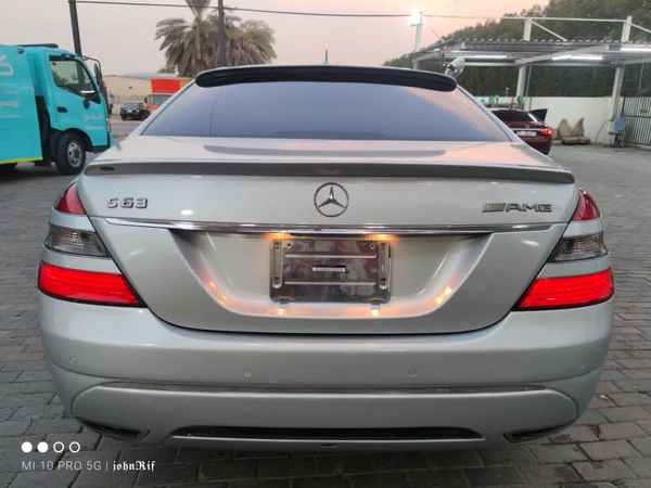 Mercedes-Benz S63 AMG Sedan