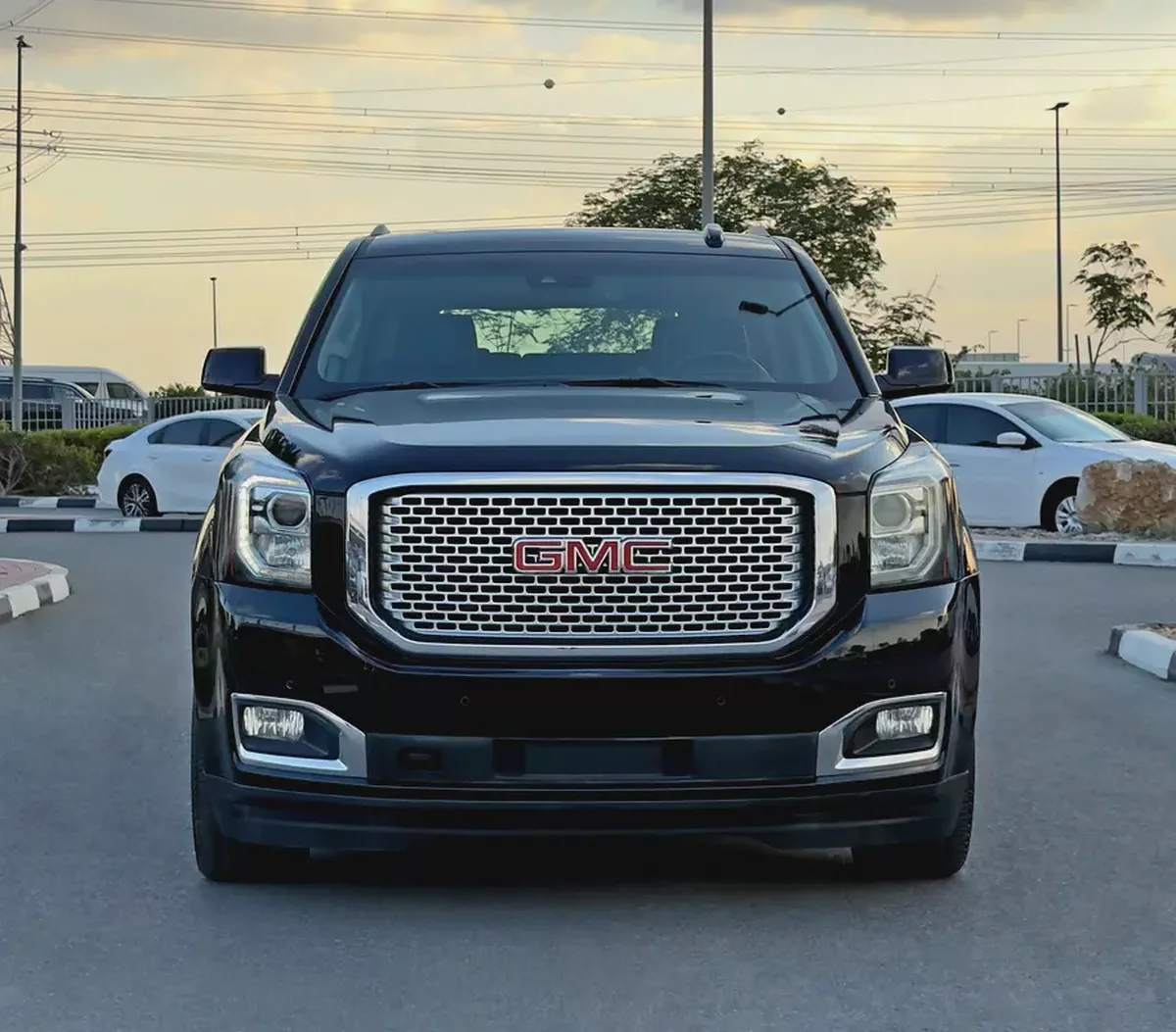 2017 GMC Yukon Denali XL, GCC Specifications (Rear Entertainment Package)-1-1