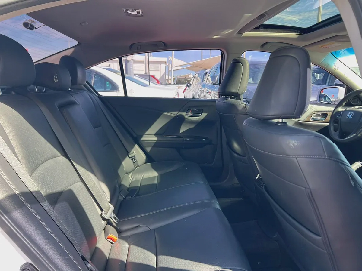 2015 | Honda Accord | I-VTEC | Full Option | V4 | Korean Specs | Ref#900-12-12