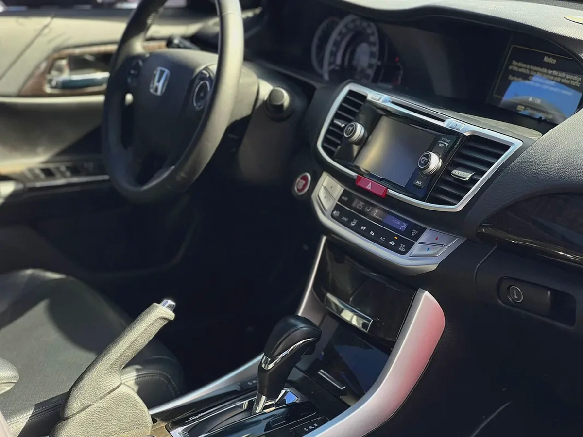 2015 | Honda Accord | I-VTEC | Full Option | V4 | Korean Specs | Ref#900-16-16