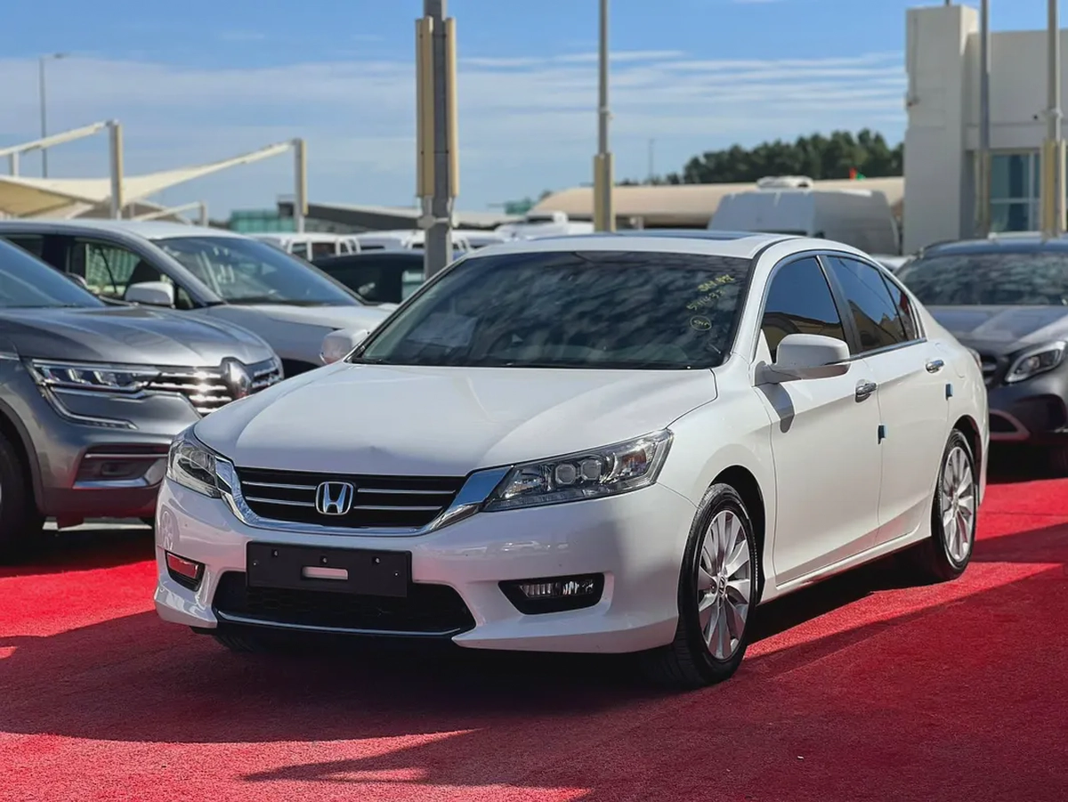 2015 | Honda Accord | I-VTEC | Full Option | V4 | Korean Specs | Ref#900-2-2