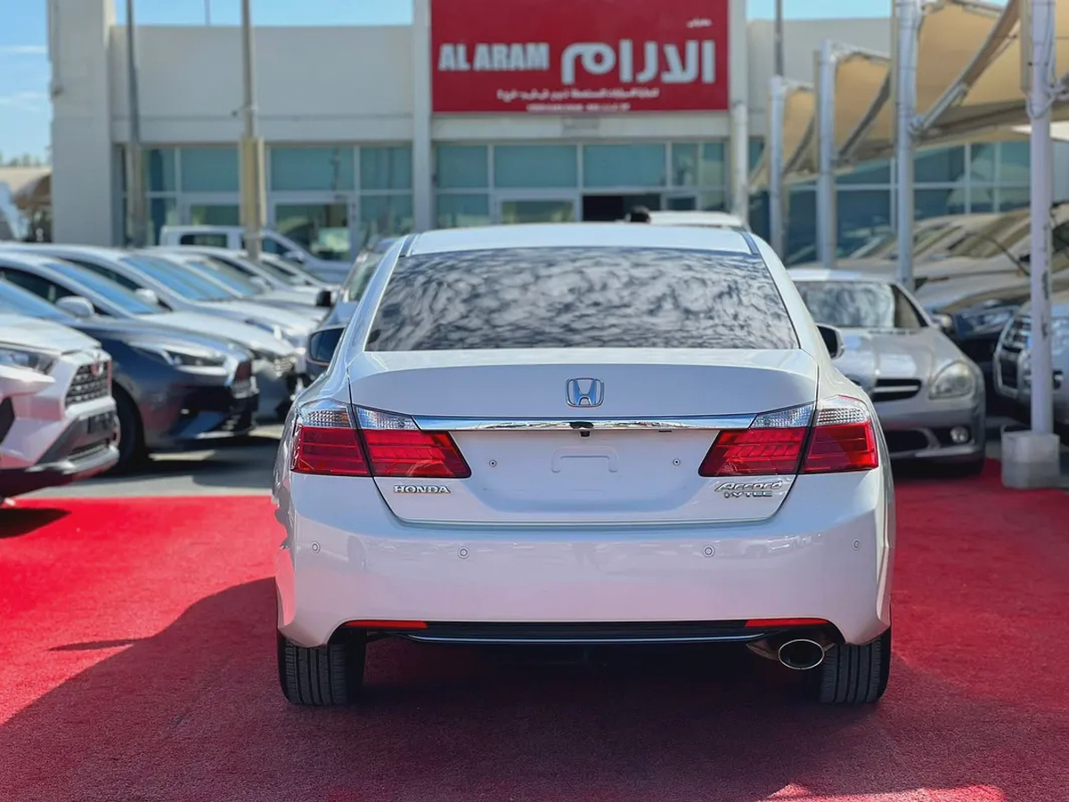 2015 | Honda Accord | I-VTEC | Full Option | V4 | Korean Specs | Ref#900-4-4