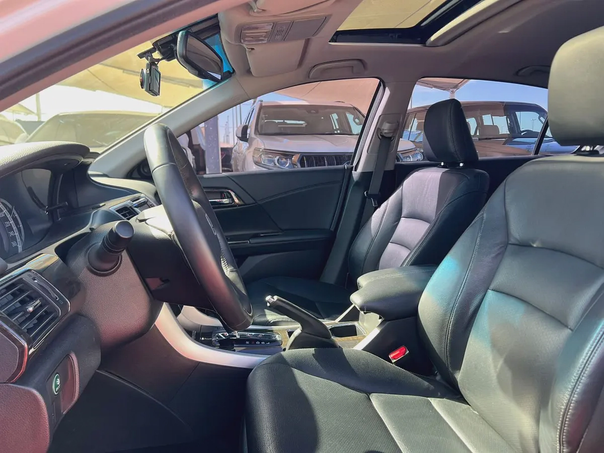 2015 | Honda Accord | I-VTEC | Full Option | V4 | Korean Specs | Ref#900-8-8