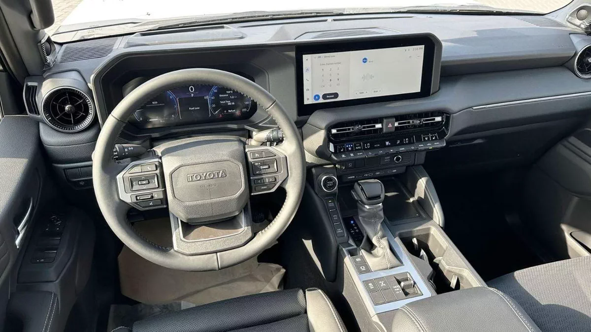 Toyota Prado LUXURY TOYOTA PRADO LUXURY || 2.4L V4 PETROL / FULL OPTION / 360 CAMERA WITH HEAD UP DISPLAY / 2026 ONLY FO-14-0