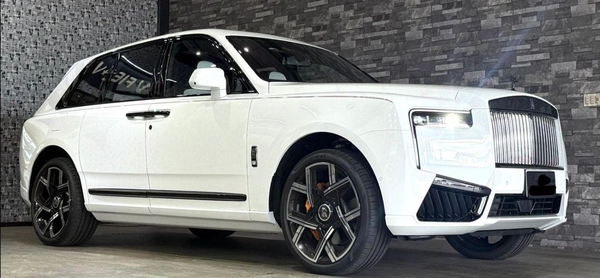 Rolls Royce Cullinan 2025 Rolls Royce Cullinan Black Badge