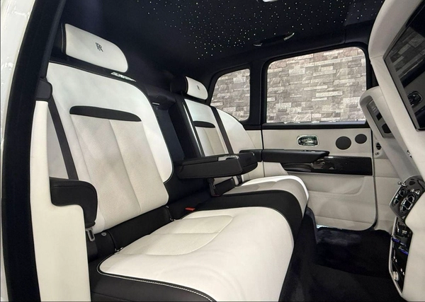 Rolls Royce Cullinan 2025 Rolls Royce Cullinan Black Badge