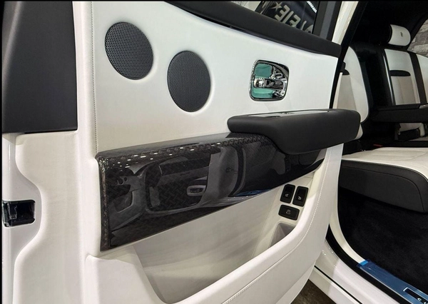 Rolls Royce Cullinan 2025 Rolls Royce Cullinan Black Badge